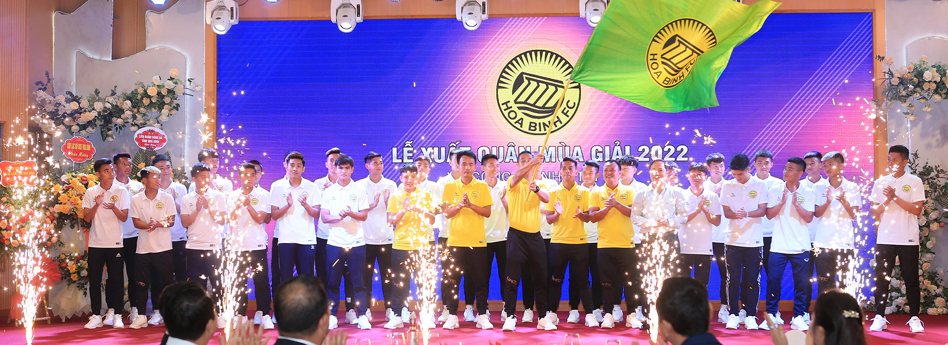 Hòa Bình FC - Xuất quân 2022