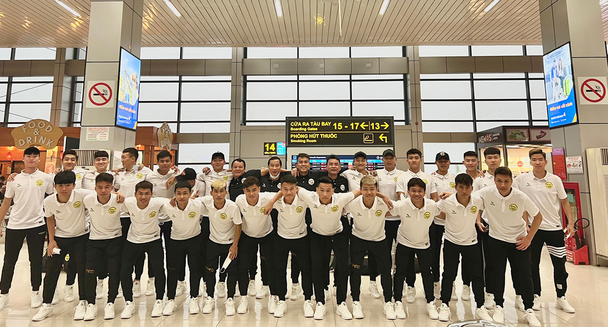 Hòa Bình FC tập thuấn 3 tuần tại Hoàng Anh Gia Lai